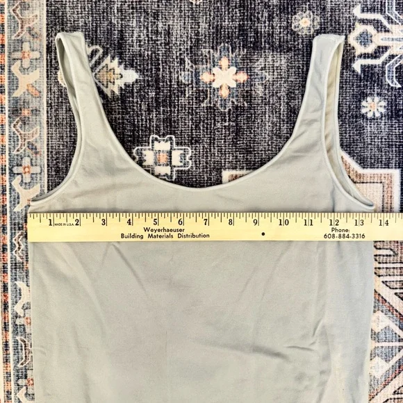 SKIMS Smoothing Seamless Tank Snap Bodysuit Light Green Size L/XL - Picture 8 of 9